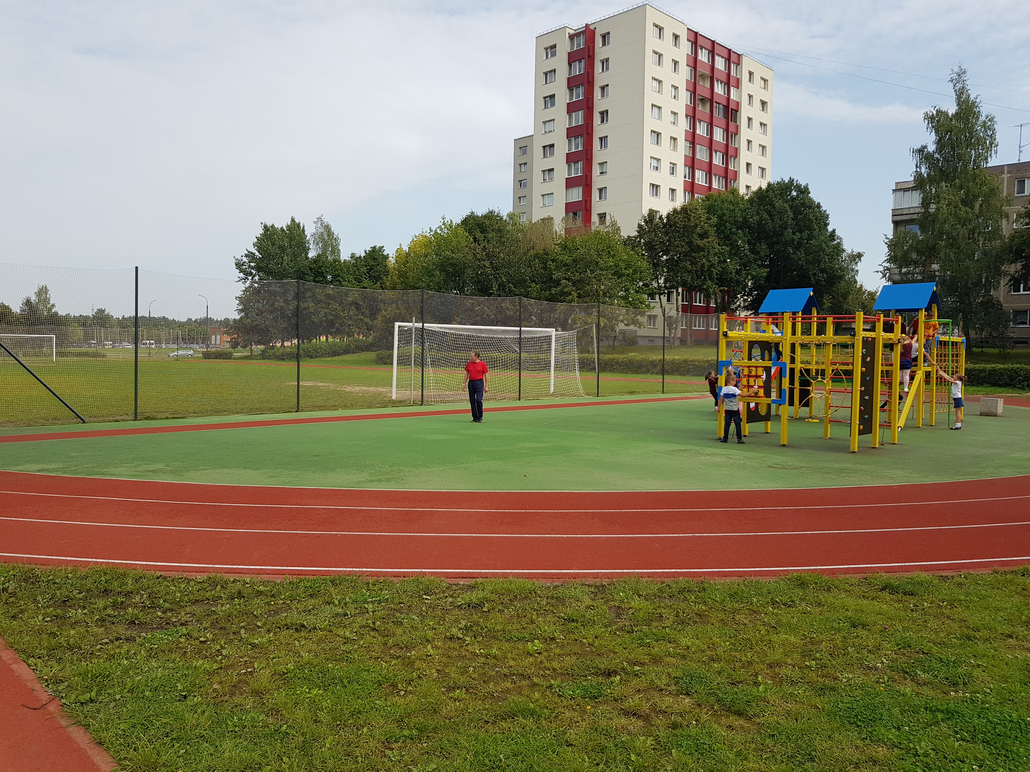 Kauno pilėnų pagrindinės mokyklos stadiono ir sporto aikštyno rekonstravimo darbai